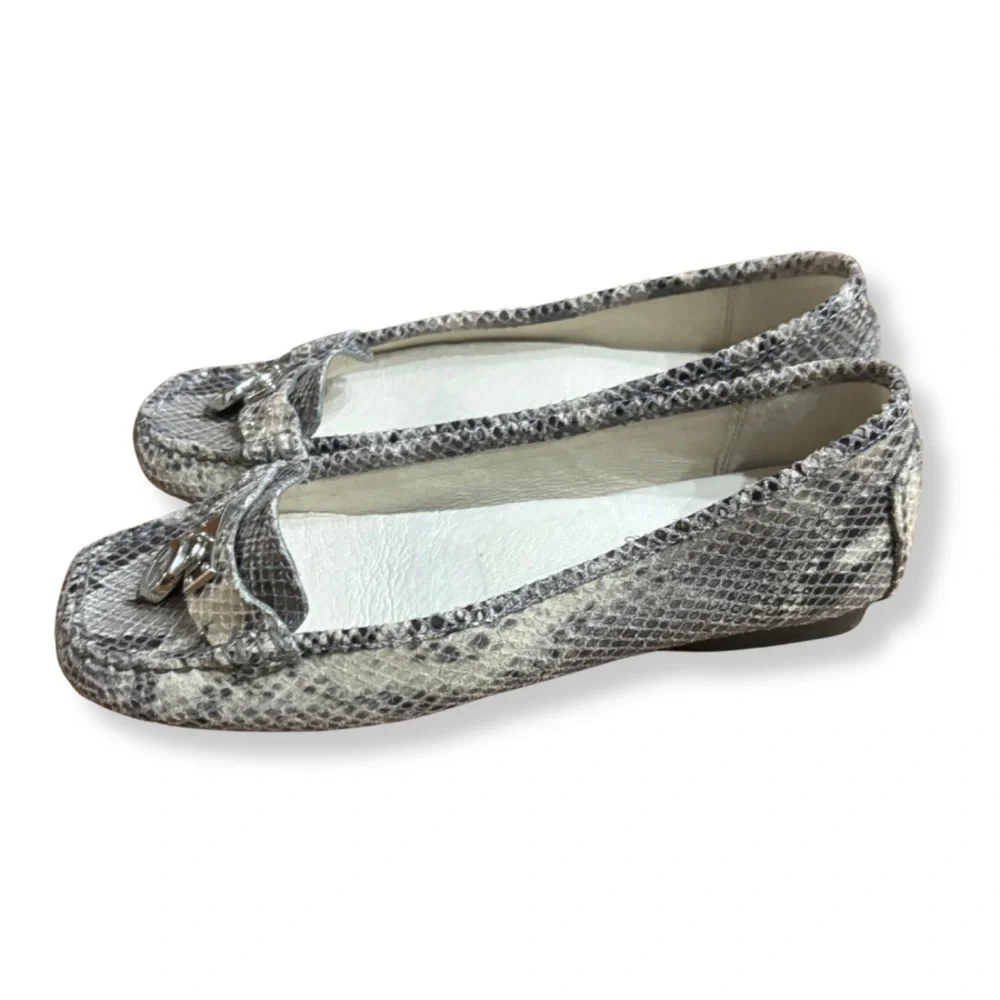 Michael Kors Snakeskin Embossed Ballet Flats – NWOT – Size 5.5M
